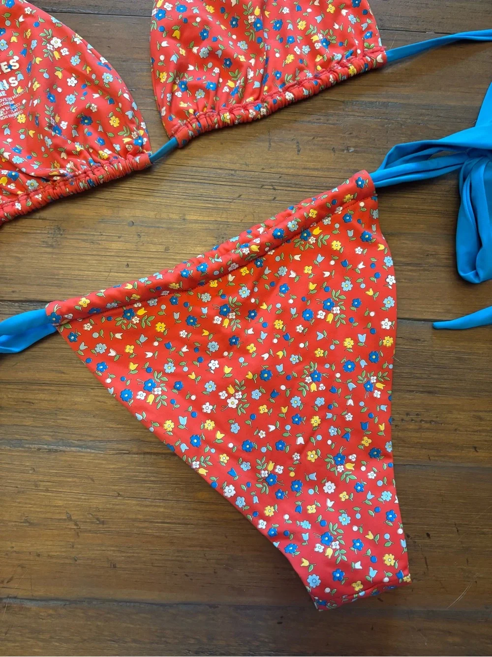 Frankie’s bikinis seaside foam bikini set